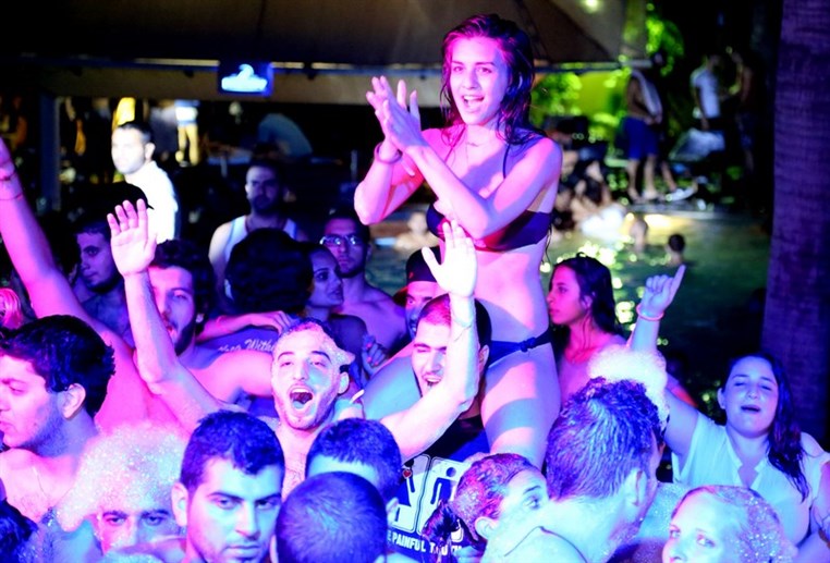 Lebanon Largest FOAM Party 3 (2)